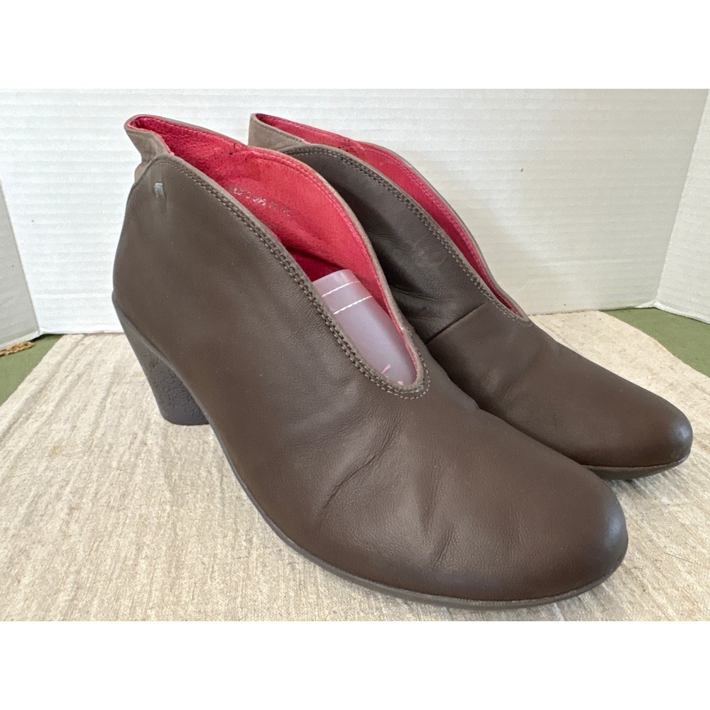Camper size 9 Lea Brown Leather V-Cut Ankle Boots Block Heel Floral Sole